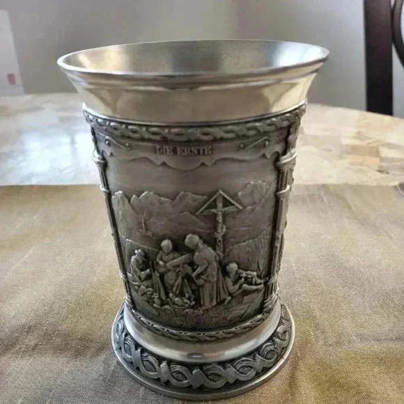 MUG GERMAN 1992 ETCHED Collectible - Picture 3 of 5